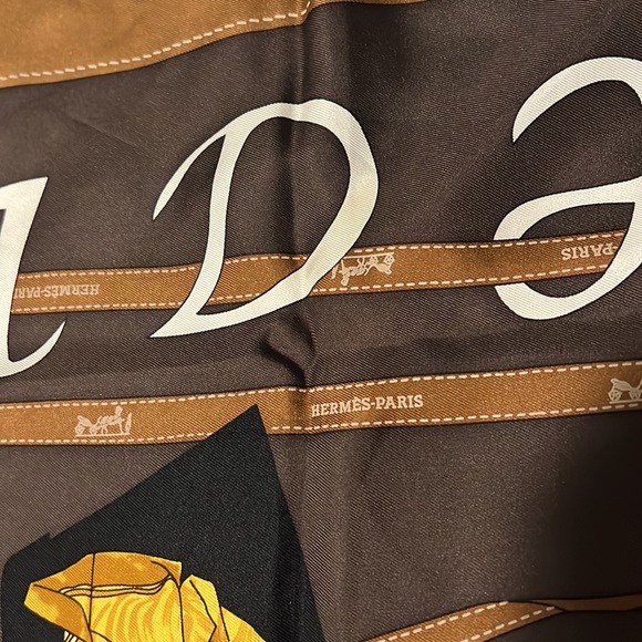 authentic HERMES scarf, 100% silk - Picture 6 of 9